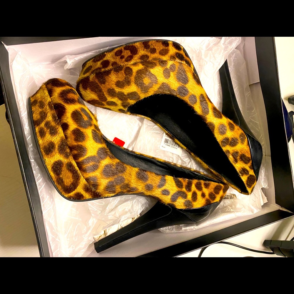 INC Leopard Print Heels - Picture 2 of 3